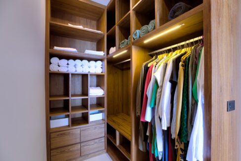 3B05BF3B-C31B-44DB-B2C7-D669840ED532