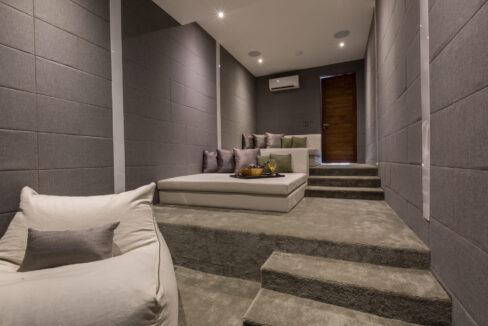 78E30294-9063-43EB-9BE7-81DB78DACDB6