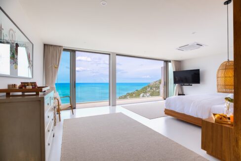 7A99E5B6-E462-4ED3-9AFB-C6B0C62E64EC