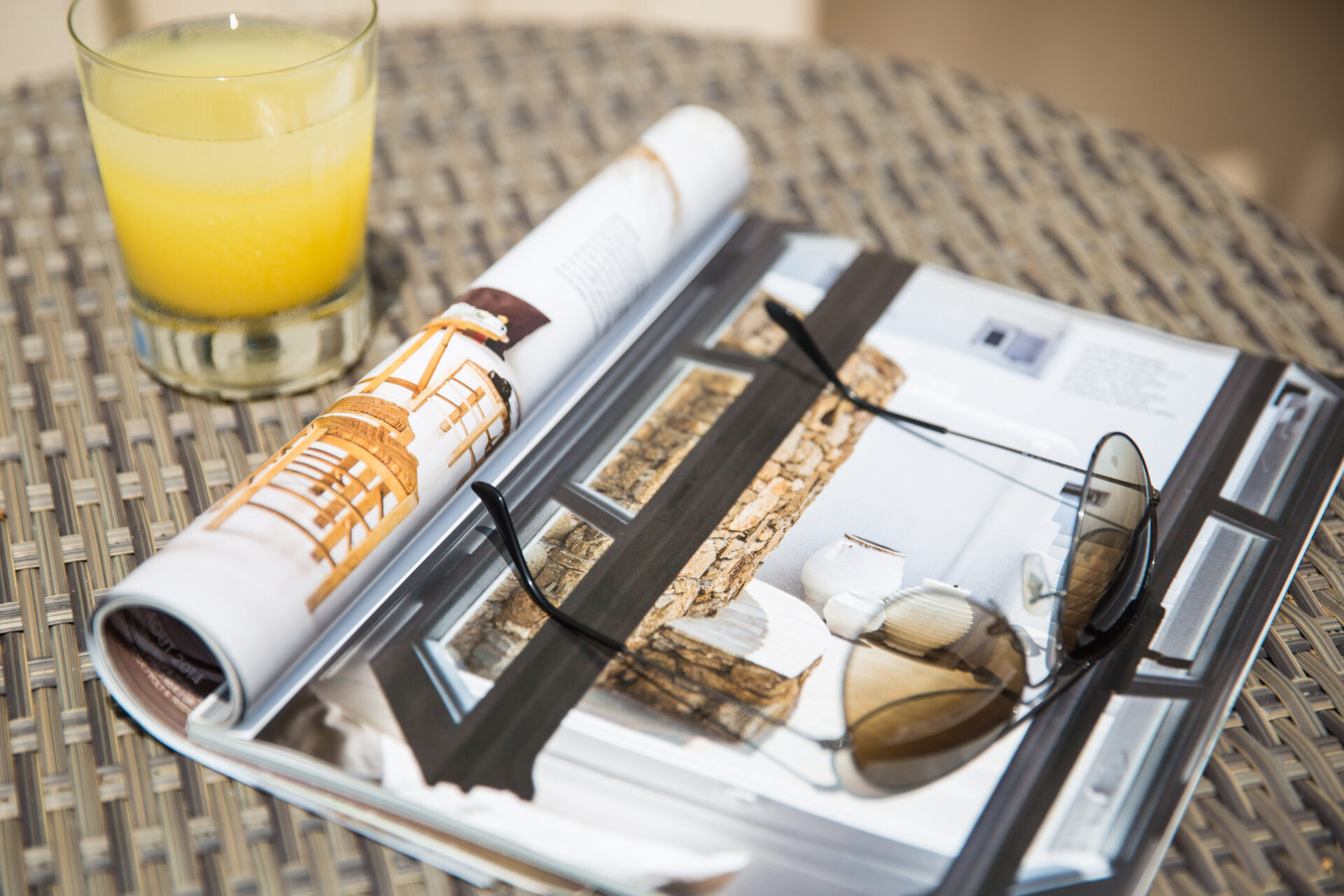 Akira_swimming_pool-11