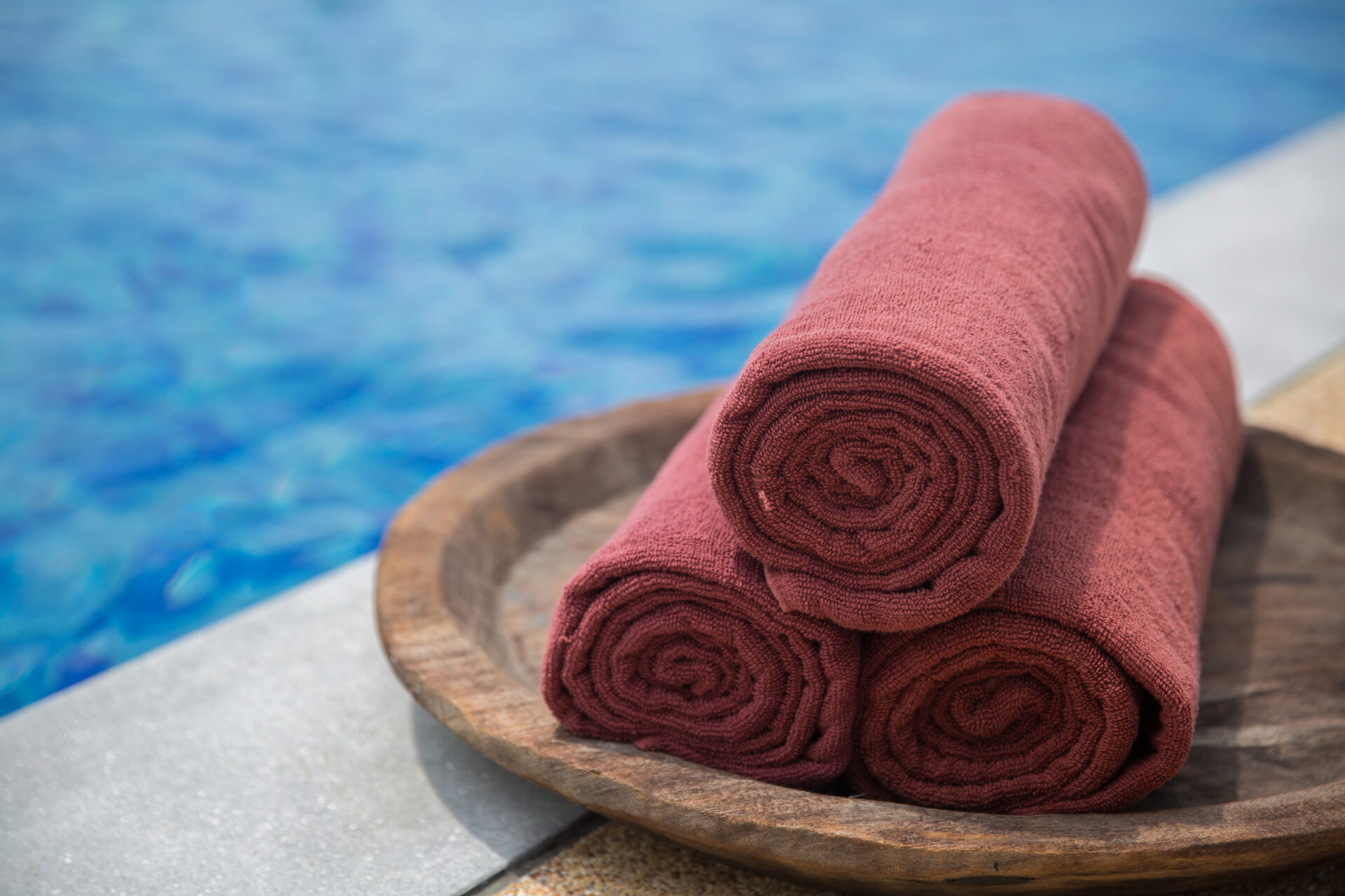 Akira_swimming_pool-5