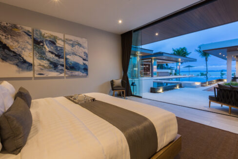 C76CC70D-08D6-4FAE-8BD6-6A3590C7F2A2