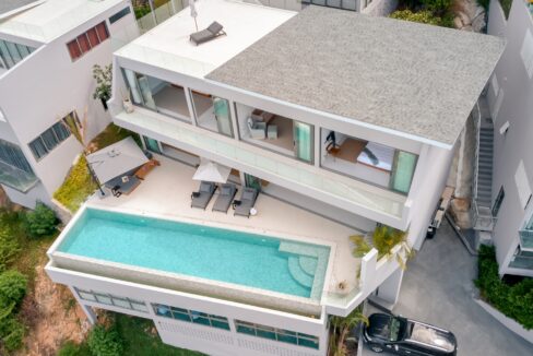 E7B526C1-6722-4B10-A02F-E0CD8752893B