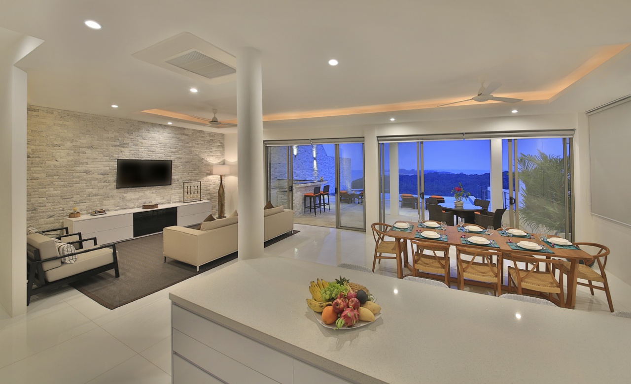 FLAT d Pano living 2